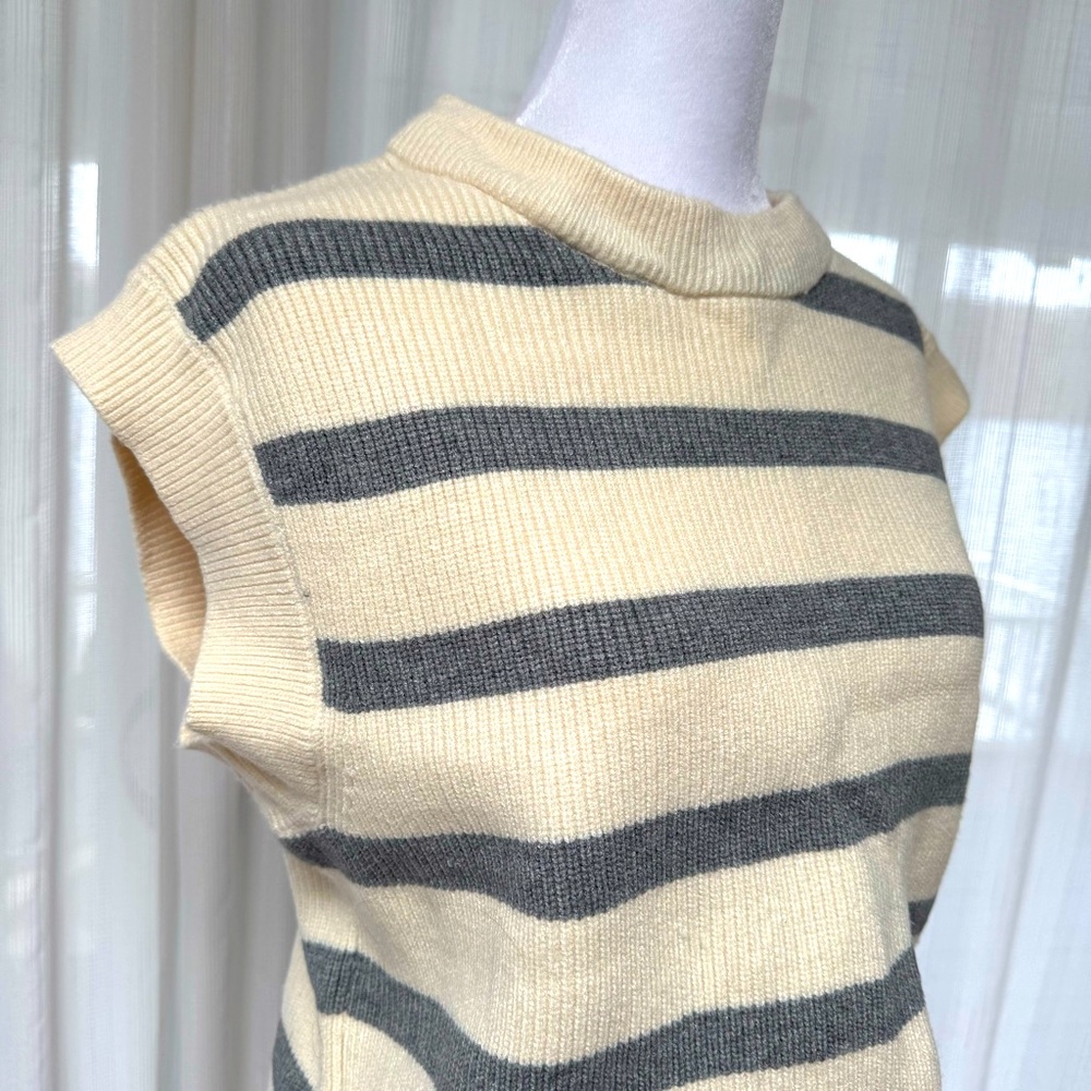 Zara Girls striped sleeveless sweater size 13-14